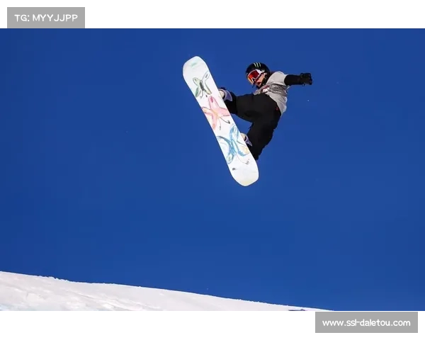 从逆境到反超：苏翊鸣谈单板滑雪世界杯背靠背夺冠的心路历程